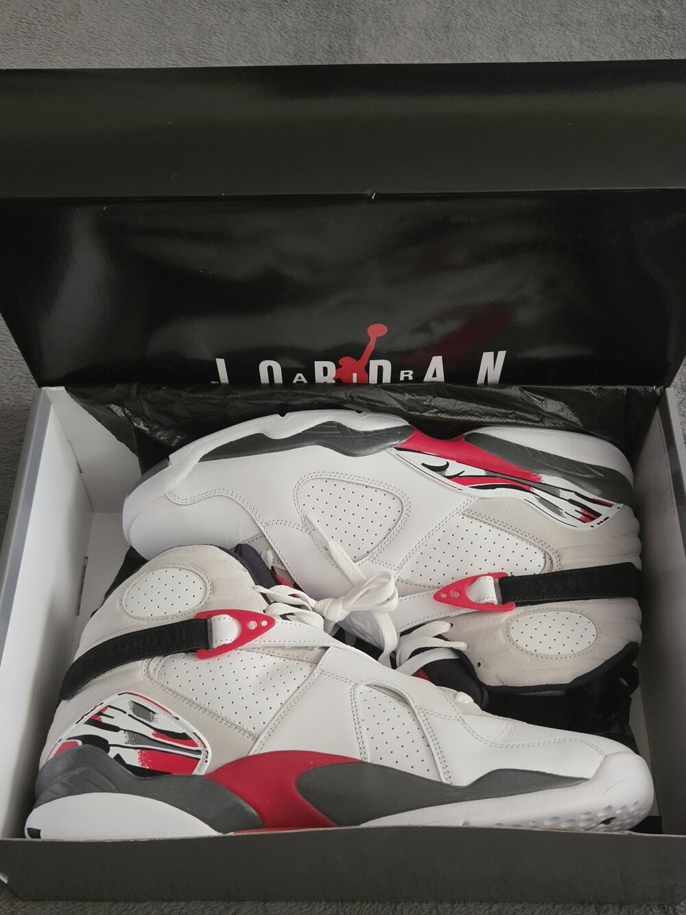 🐰❤️🖤Air Jordan Retro 8 'Bugs Bunny' 2025 White Black True Red Mens Size 13 🐰